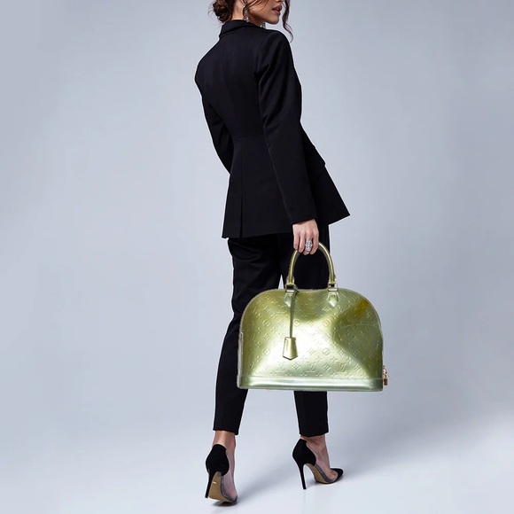 Authentic Louis Vuitton Vernis Alma Bag PM size Green - Picture 1 of 15